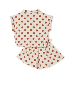 Alternative view of Top and Shorts Spot Set
